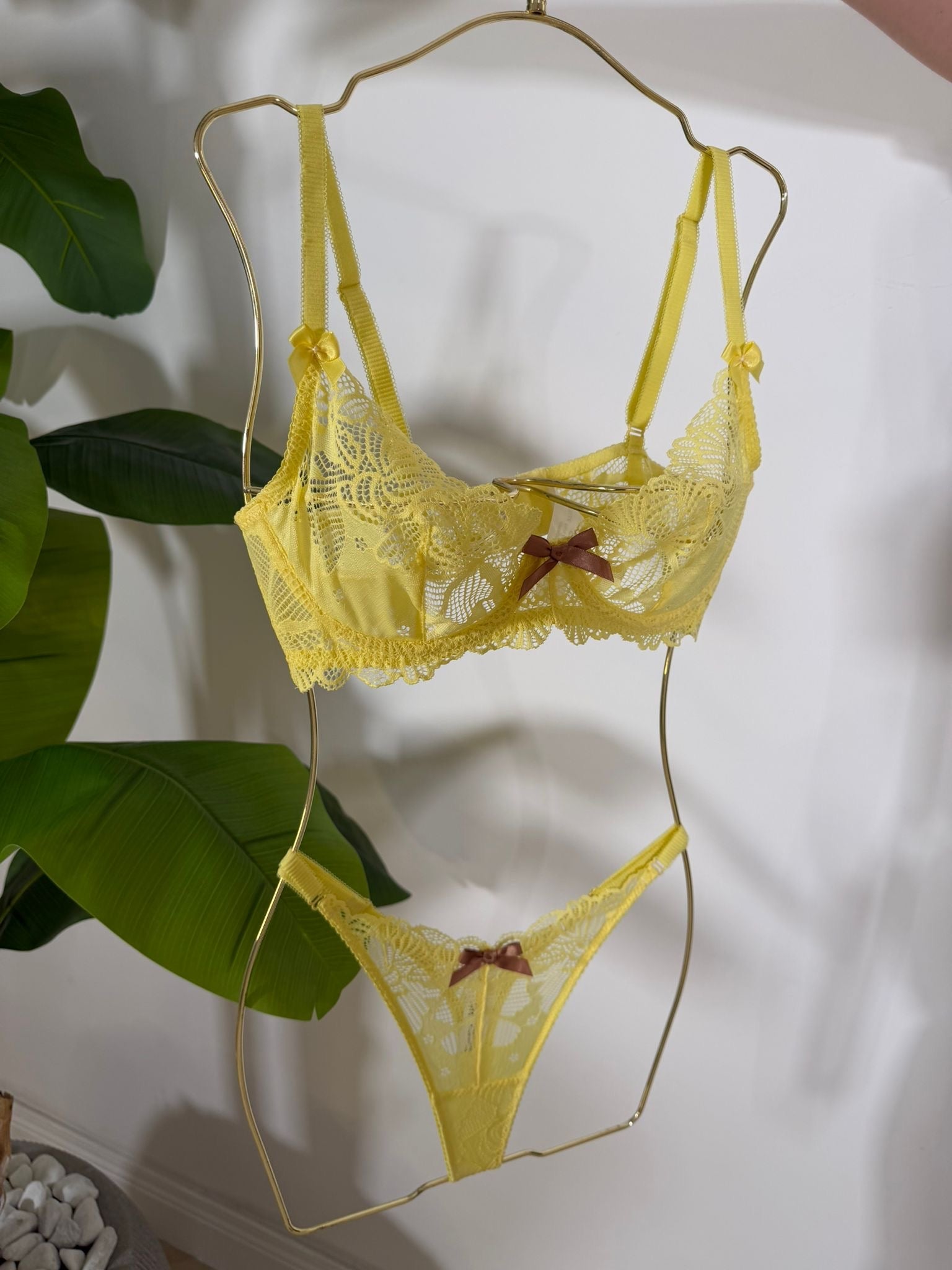 Set Yellow