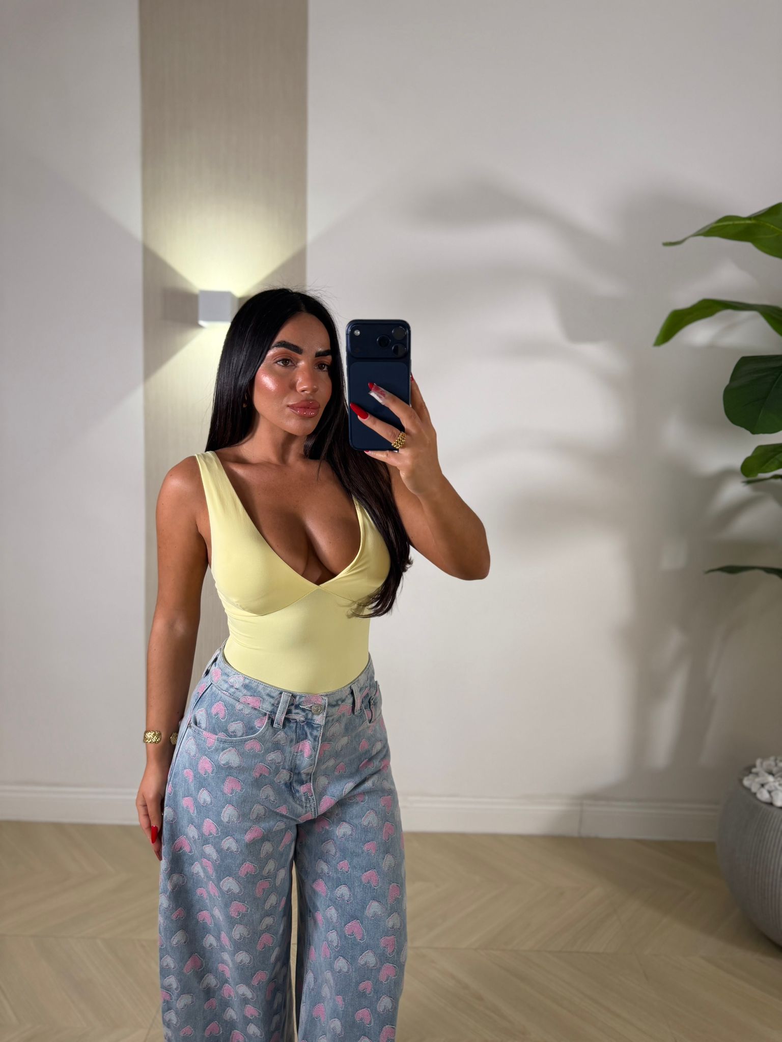 Body Ashlyn