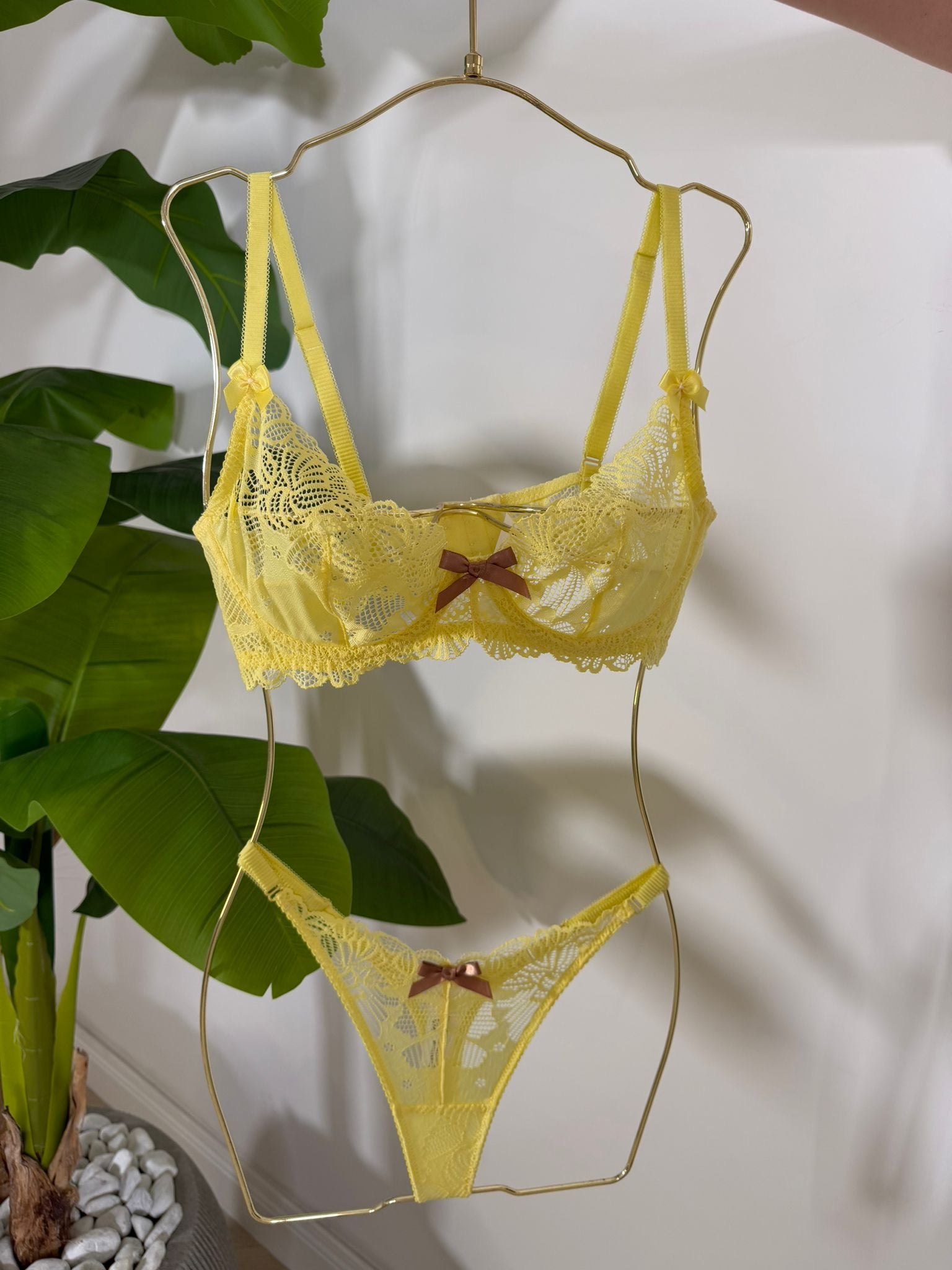 Set Yellow